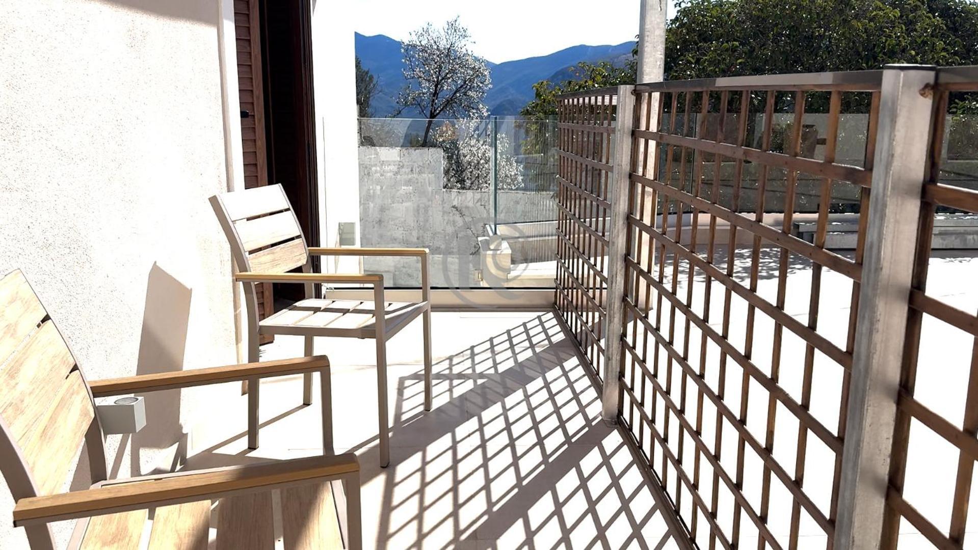 Komody Delphi Exteriör bild